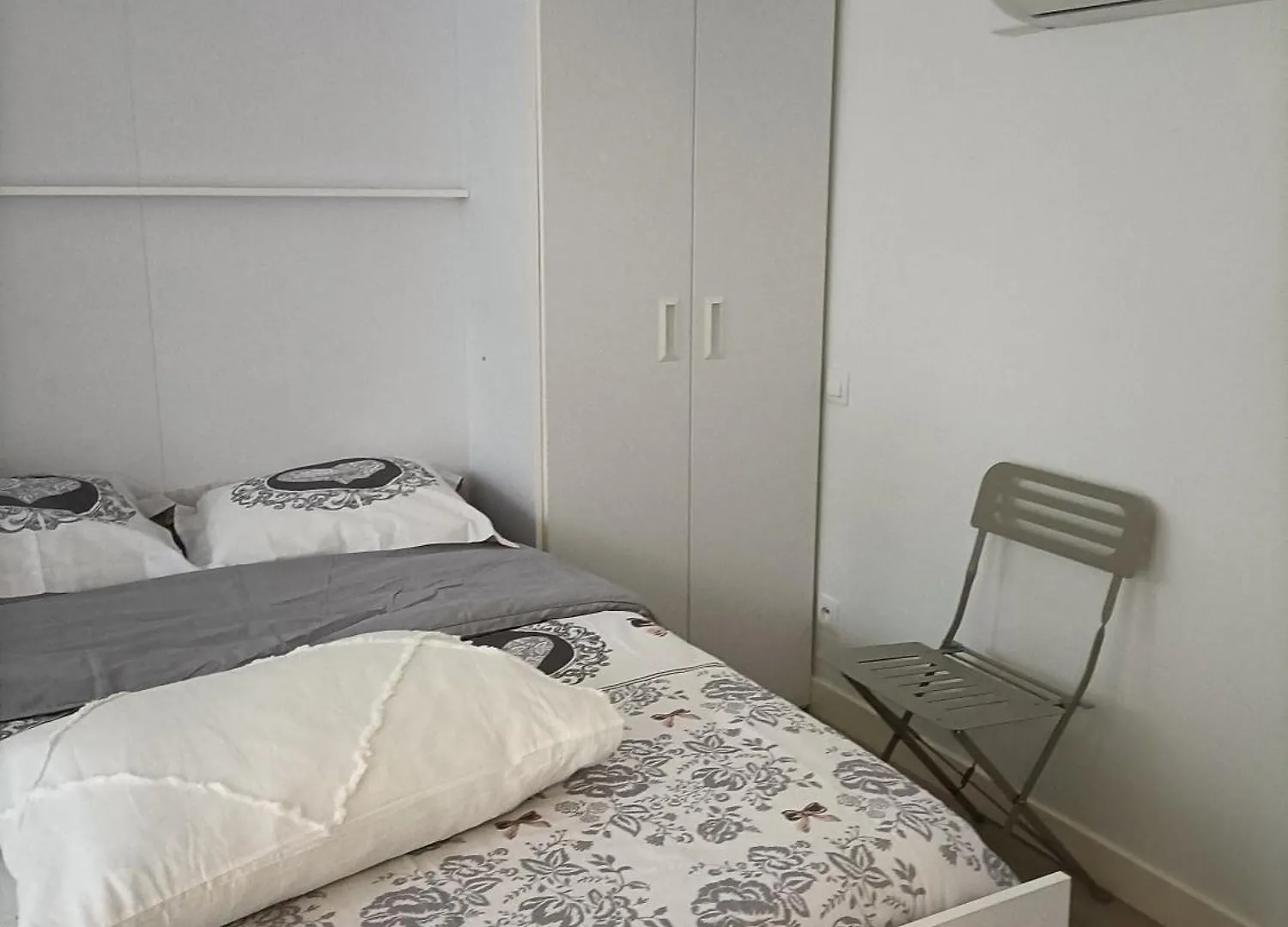 Homestay Les Garennes Apartment Rillieux-la-Pape